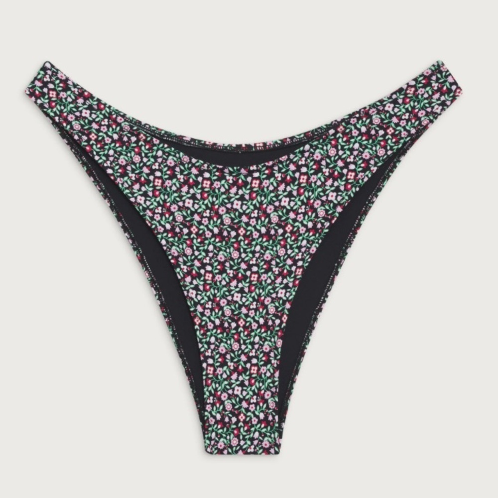New! Frankie’s Bikinis Dove Classic Bikini Bottom black floral 10693